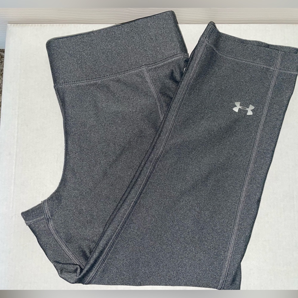 Women’s athletic Under Armour leggings